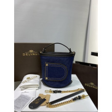 델보 핀 버킷백